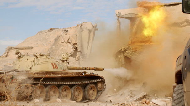 IŞİD'e dev darbe! Sirte geri alındı