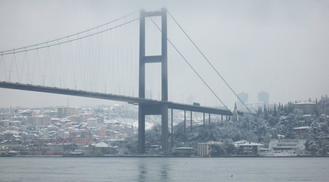 İstanbul Boğazı gemi trafiğine kapatıldı!