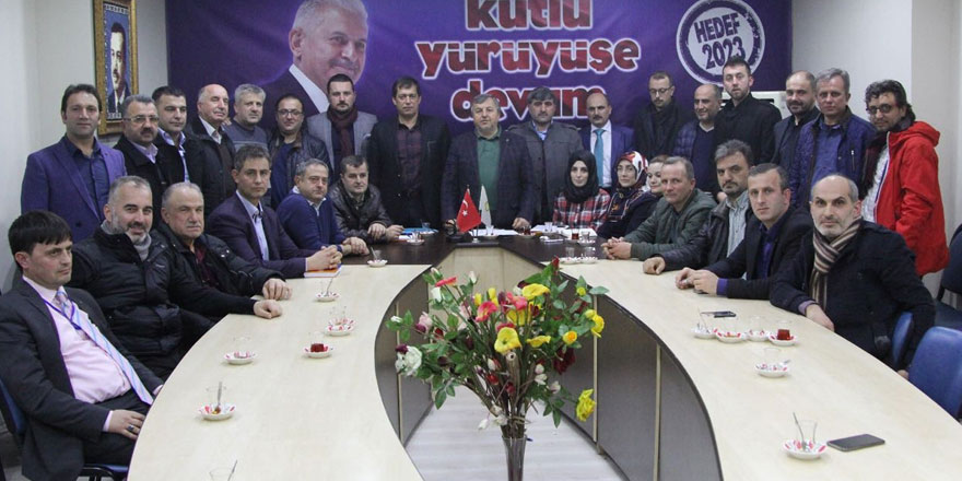 AK Parti Karamürsel’de SKM toplandı