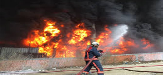 Dilovası'nda Kokutan Yangın