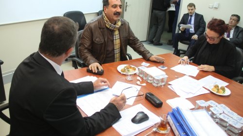 Büyükşehir’de 8 konutun satışı yapıldı