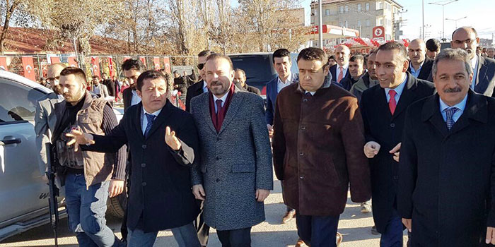 Diyadin'de çorba çeşmesi akmaya başladı