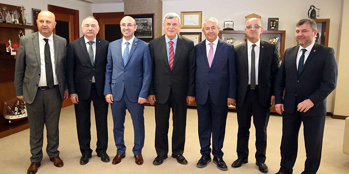 Karaosmanoğlu, il başkanlarını konuk etti