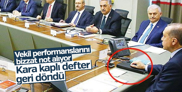 Erdoğan'ın kara kaplı defteri geri döndü