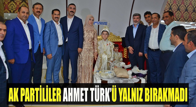 AK Partililer Ahmet Türk'ü yalnız bırakmadı