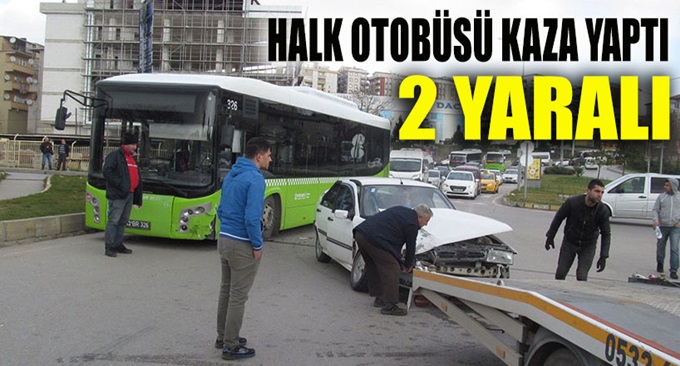 Halk otobüsüyle otomobil çarpıştı: 2 yaralı