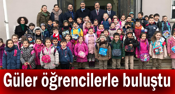 Güler öğrencilerle buluştu