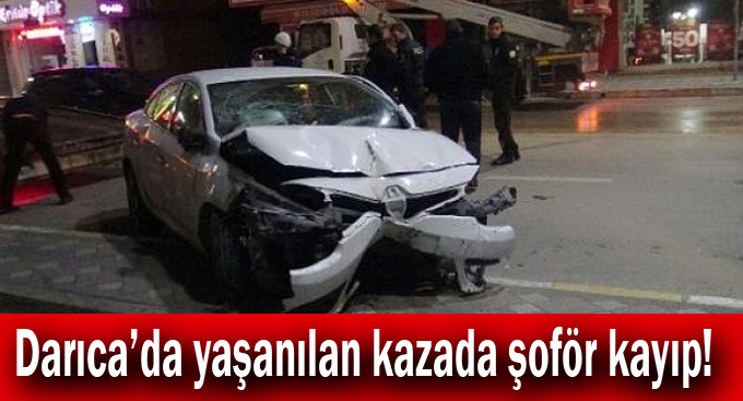 Kontrolünü kaybeden sürücü dükkana girdi