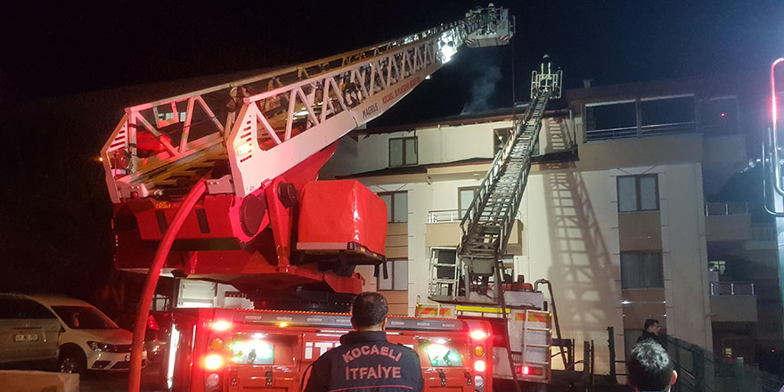 4 katlı binada korkutan yangın