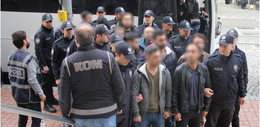FETÖ'den gözaltına alınan 15 asker adliyede