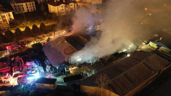 Kartepe Belediyesinin deposu alev alev yandı!