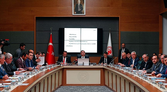 Yeni askerlik sistemi teklifi komisyonda kabul edildi