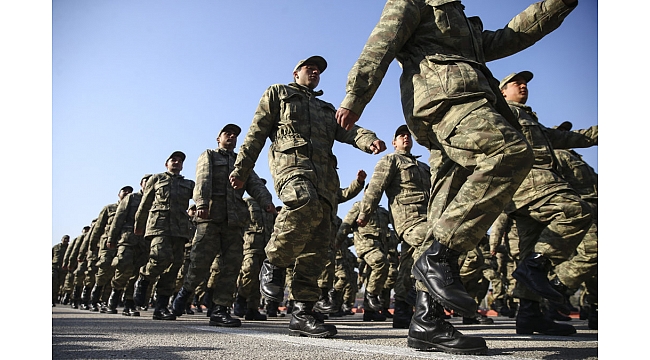 Yeni askerlik sistemi Meclis'te! 130 bin asker terhis olabilecek