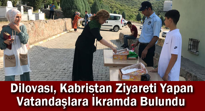 Dilovası, Kabristan Ziyareti Yapan Vatandaşlara İkramda Bulundu