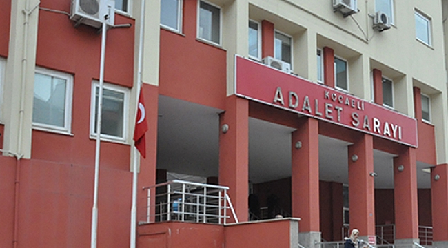 Kocaeli adliyesi yanıyor!