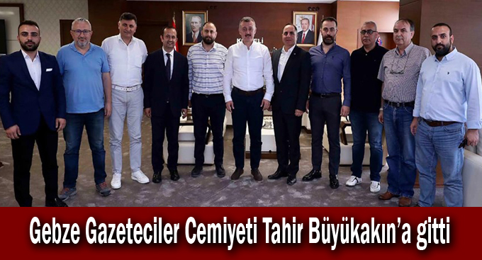 Gebze Gazeteciler Cemiyeti Tahir Büyükakın’a gitti