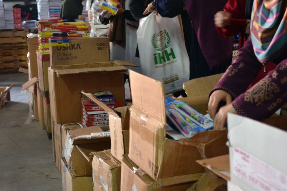 Yetim çocuklar kırtasiye yardımlarınızı bekliyor!