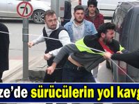 Gebze'de sürücülerin yol kavgası