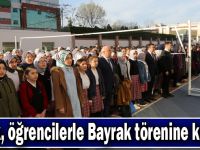 Başkan Bıyık, öğrencilerle Bayrak törenine katıldı