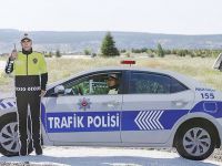 Kara yollarında maket/model trafik polisi dönemi