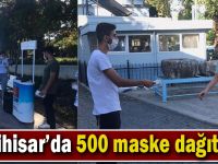 Eskihisar’da 500 maske dağıttılar
