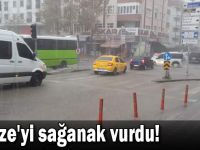 Gebze'yi sağanak vurdu!