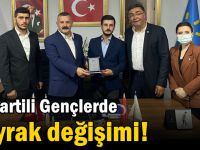 İYİ Partili Gençlerde Bayrak değişimi!