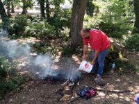 Büyükşehir A Takımı ekipleri, ateş yakan piknikçileri uyardı