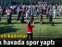 Gebzeli kadınlar açık havada spor yaptı