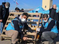 Atık ahşap paletler kulübeye dönüşüyor