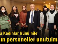 Büyükgöz'den personele çiçek