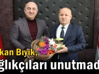 Başkan Bıyık, sağlıkçıları unutmadı