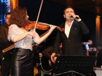 Ferhat Göçer Kocaeli'de sağlıkçılar için konser verdi