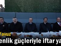 Vali Yavuz güvenlik güçleriyle iftar yaptı