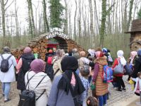 Anne ve çocuklar Ormanya’da