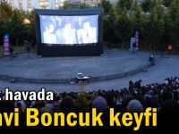 Açık havada Mavi Boncuk keyfi