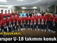 Başkan Büyükakın, Kullarspor U-18 takımını konuk etti
