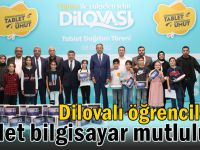 Dilovalı öğrencilerin tablet bilgisayar mutluluğu