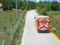 Kırsal mahalle yolları daha güvenli hale getiriliyor