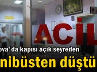 Kapısı açık seyreden minibüsten düştü!