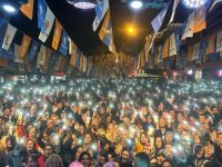 AK Parti mahalle buluşması geceyi ışıl ışıl aydınlattı