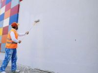Körfez Belediyesi’nden okullara boya desteği