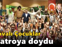 Dilovalı Çocuklar Tiyatroya Doydu