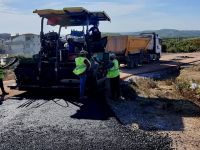 Körfez’de Sıcak Asfalt Çalışmaları Aralıksız Sürüyor