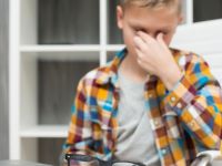 Göz kuruluğu şikayeti çocukluk yaşına indi