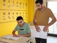 Eğitim tutkusu Gonca’da engel tanımıyor