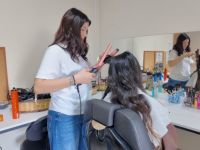 Kuaförlerden Anlamlı Etkinlik: Yeteneklerini Anneleri İçin Sergilediler