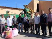 Seyyar selektör makinesi çiftçilerin hizmetinde