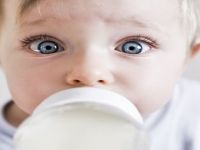 Bebeğinizin Huzursuzluğu Alerji Olabilir: İnek Sütü Alerjisine Dikkat!
