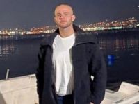 Genç adam evinde ölü bulundu